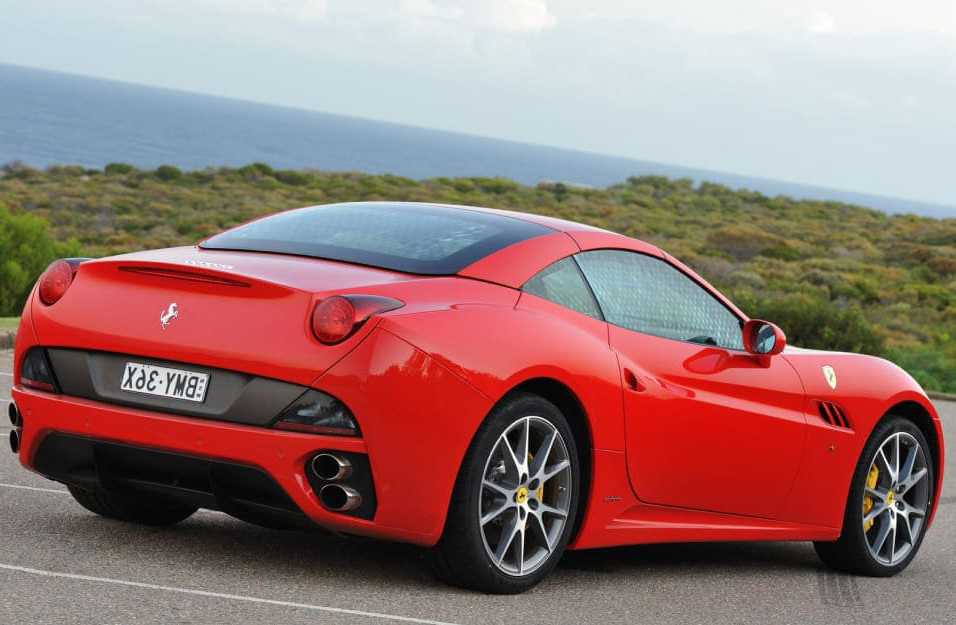 Замена аккумулятора Ferrari California