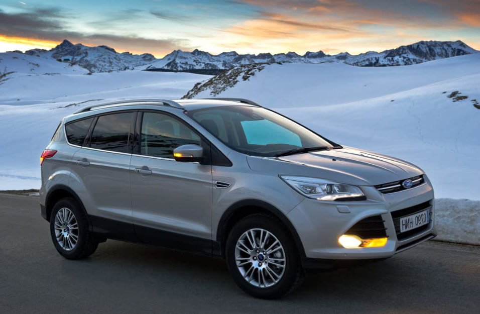 Замена аккумулятора Ford Kuga