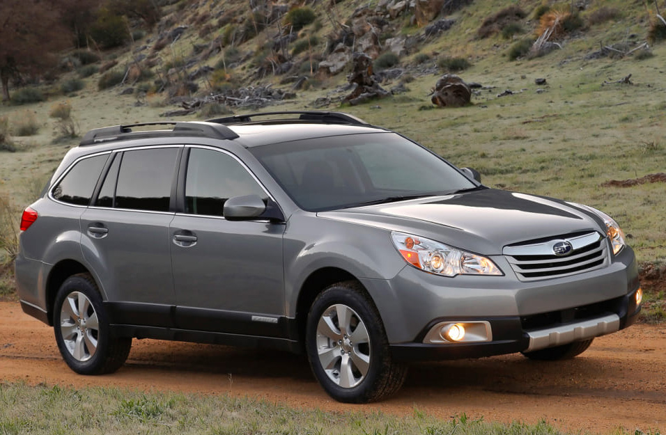 Замена аккумулятора Subaru Outback